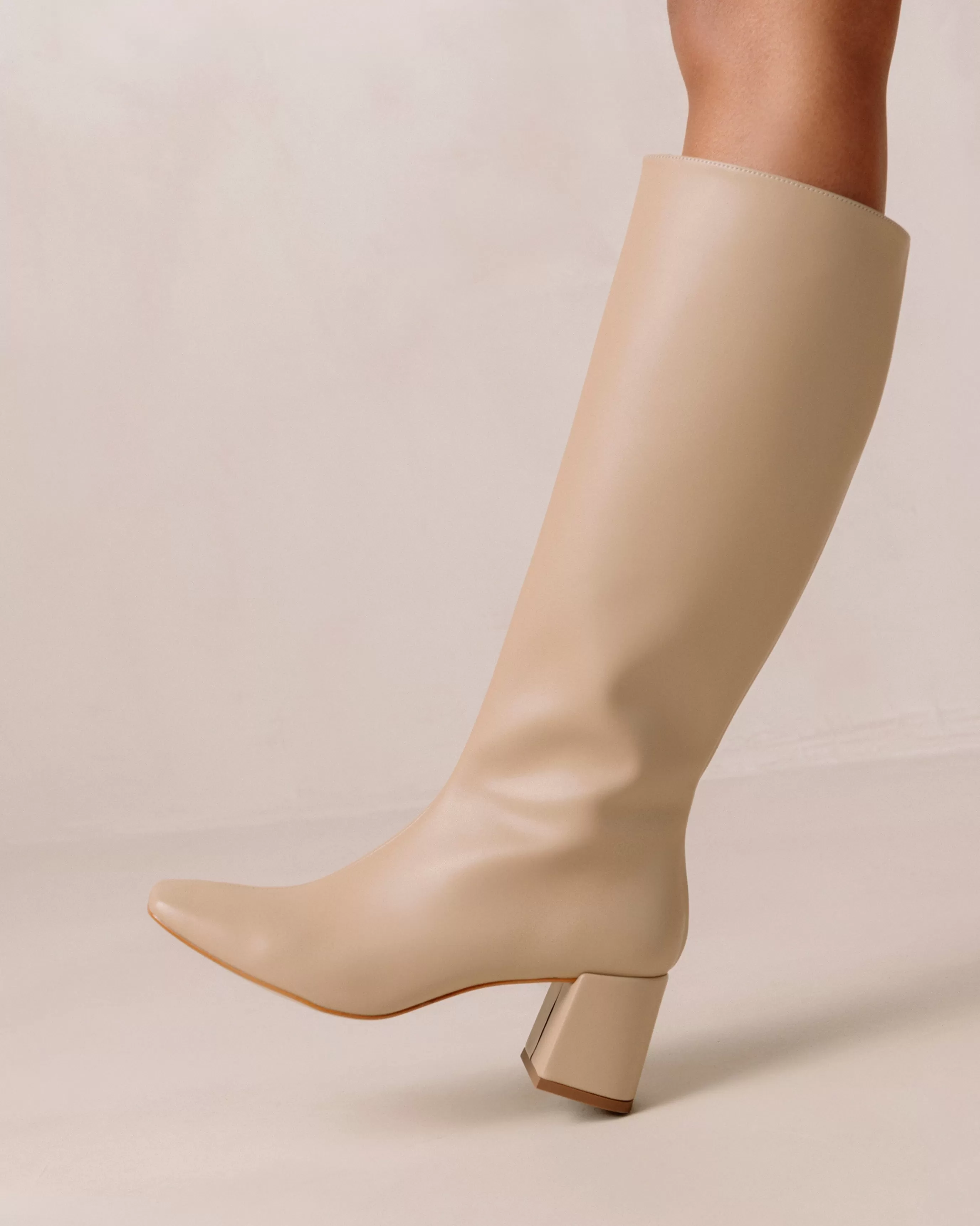 Fashion Chalk - Botas Beige De Piel Vegana BOTAS Novedad