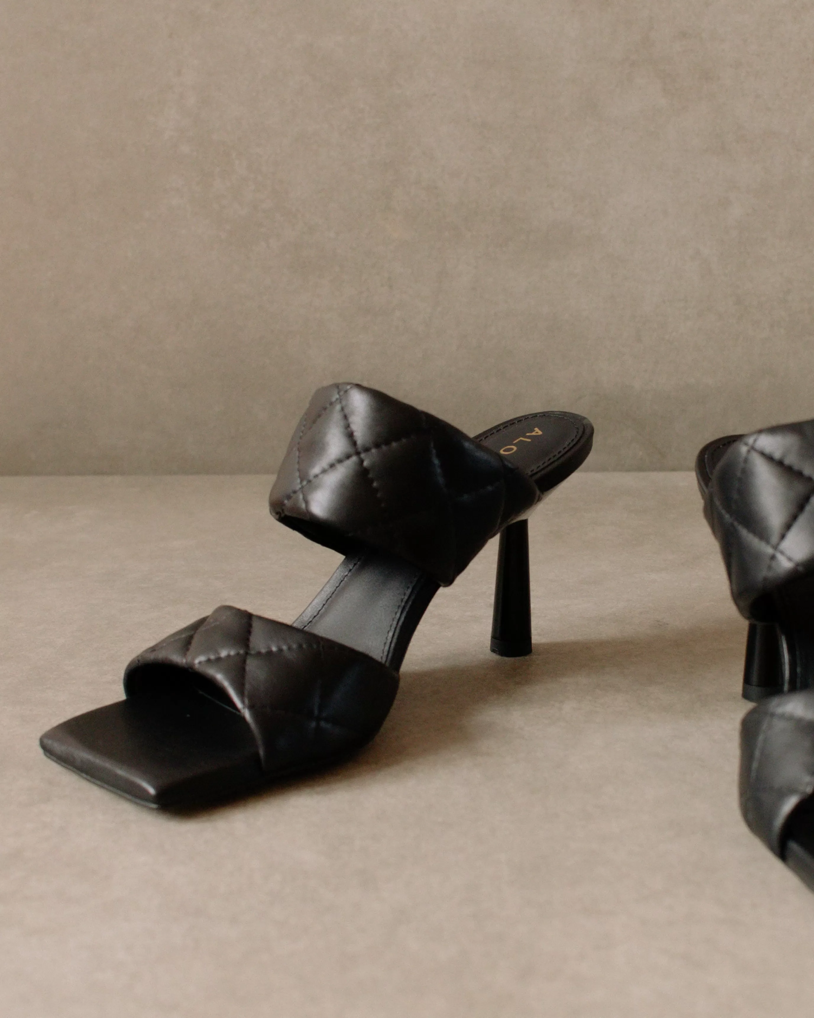 New Conner - Sandalias De Piel Negras SANDALIAS | TACONES