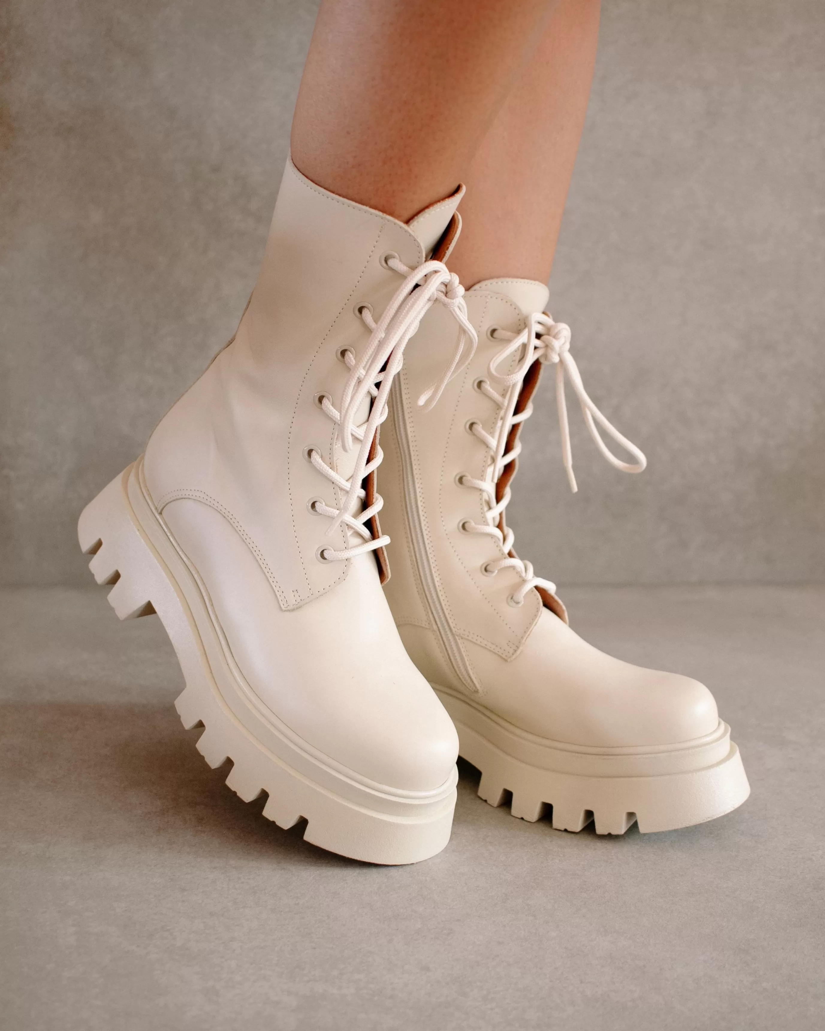 New Globetrotter - Botas De Piel Blanca BOTAS Novedad