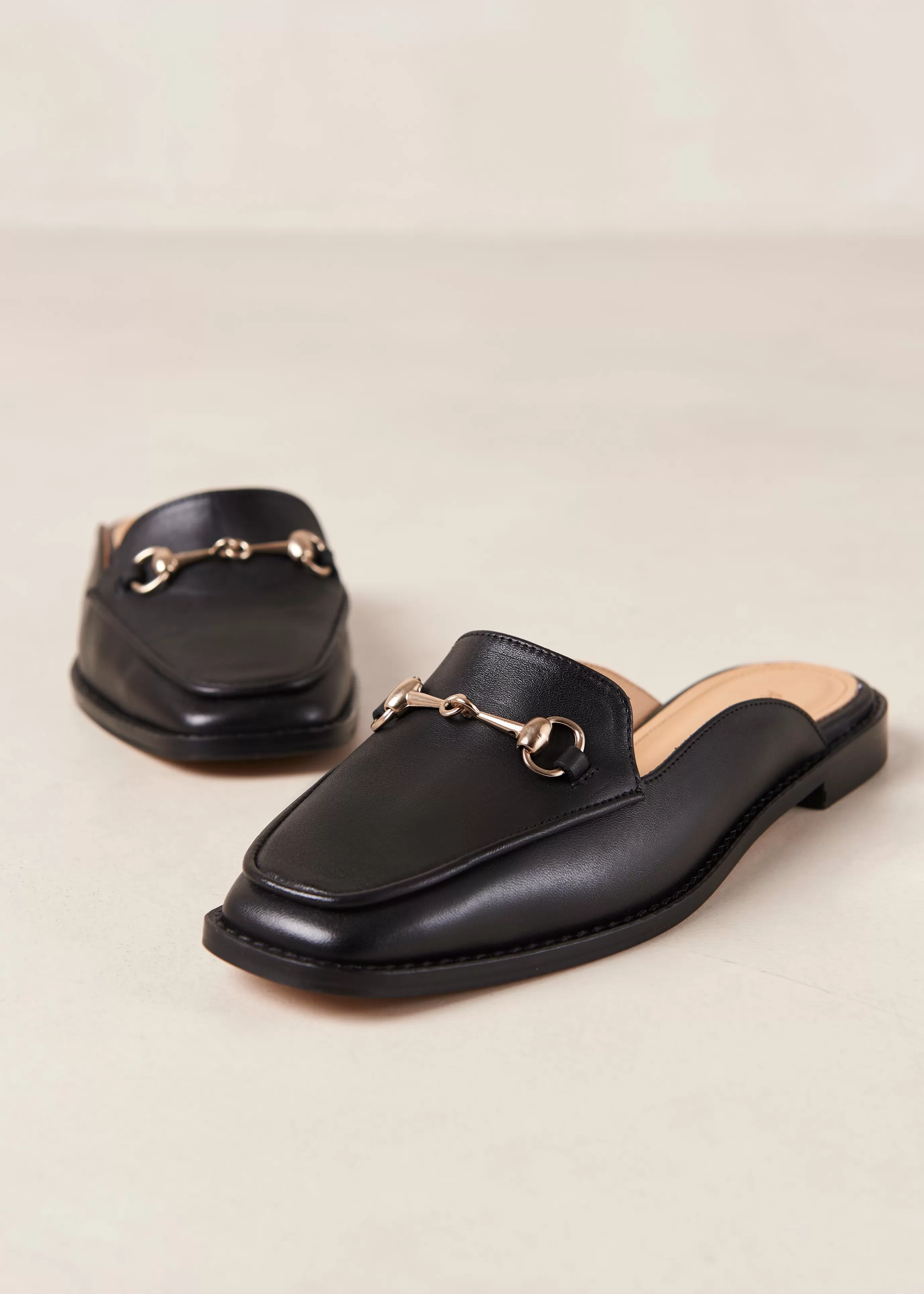 Best Sale Kais - Mules Negros De Piel ZUECOS