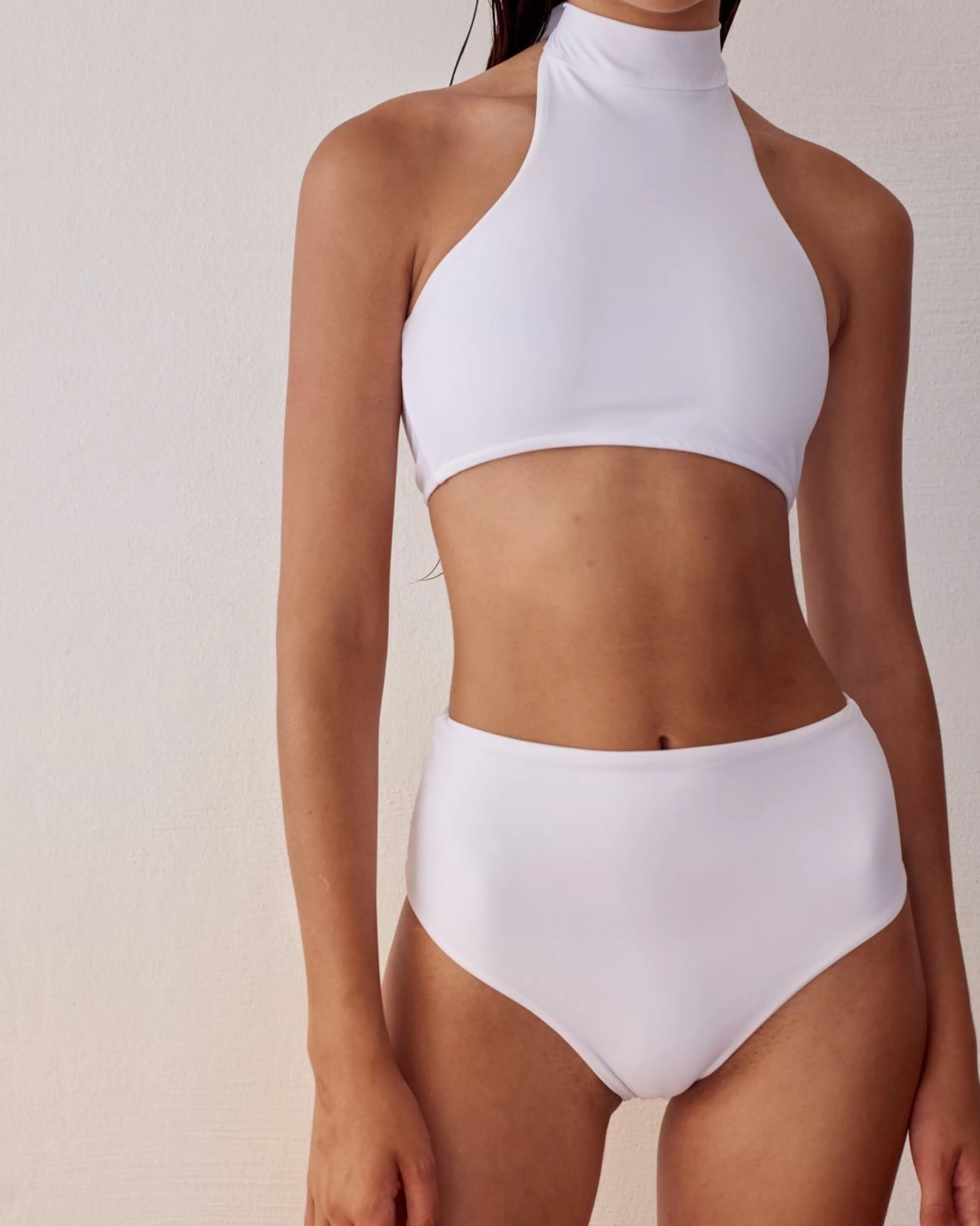 Shop The Higher - Top Econyl Blanco ROPA DEPORTIVA